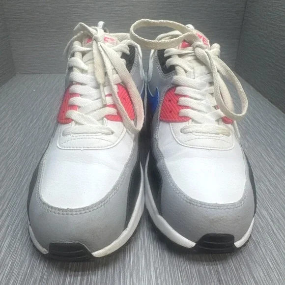 Nike Air Max 90 Sneakers Youth 7Y Women's 8.5 Retro Classic Running Shoes - Picture 2 of 9